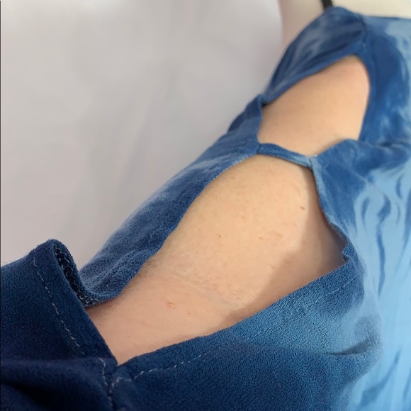 Avenue long sleeve ombre /tie dye open sleeve top - Picture 5 of 7